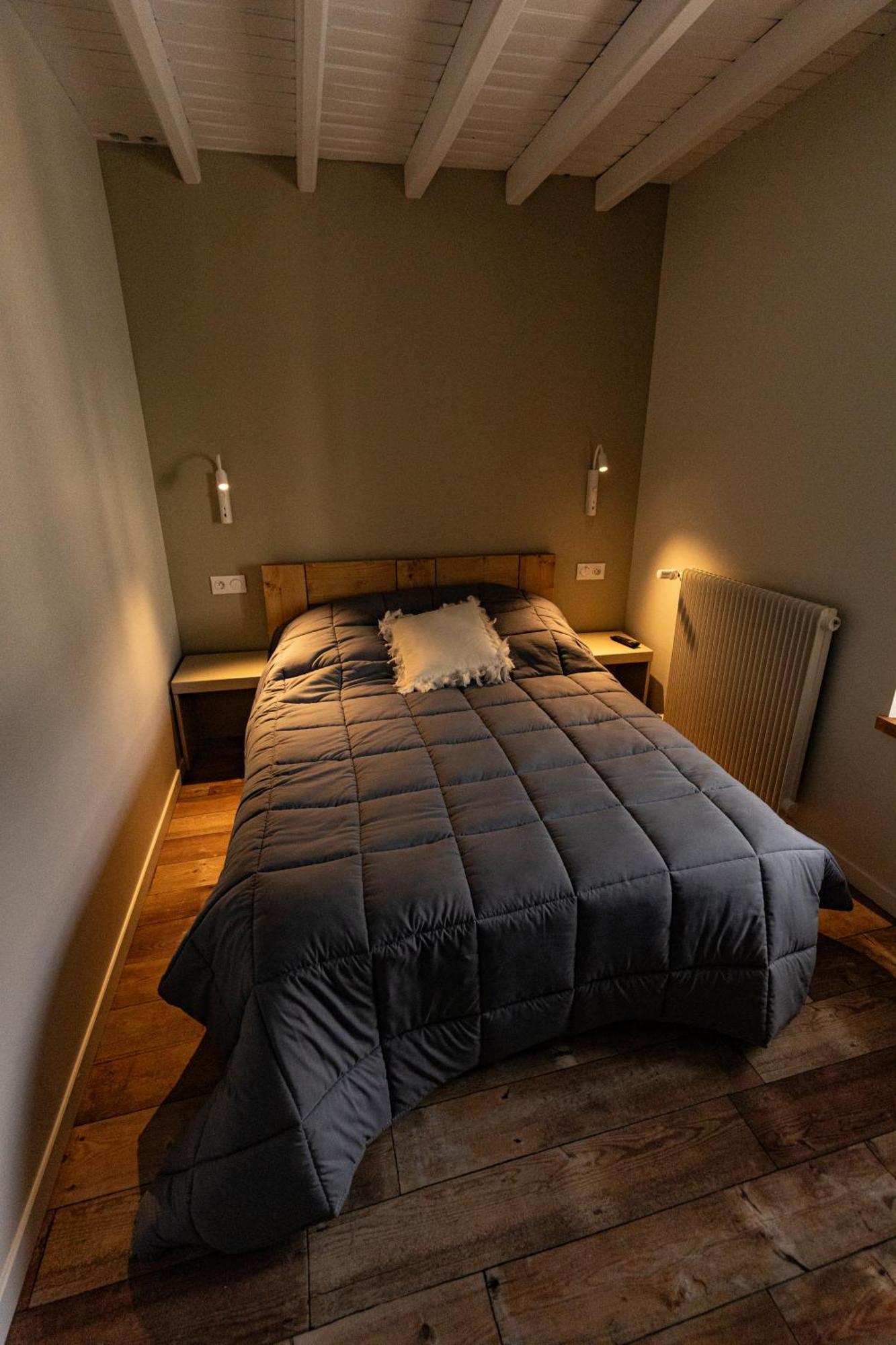 Hotel Le Coq D'Or เลส์ อองเจลส์ ภายนอก รูปภาพ