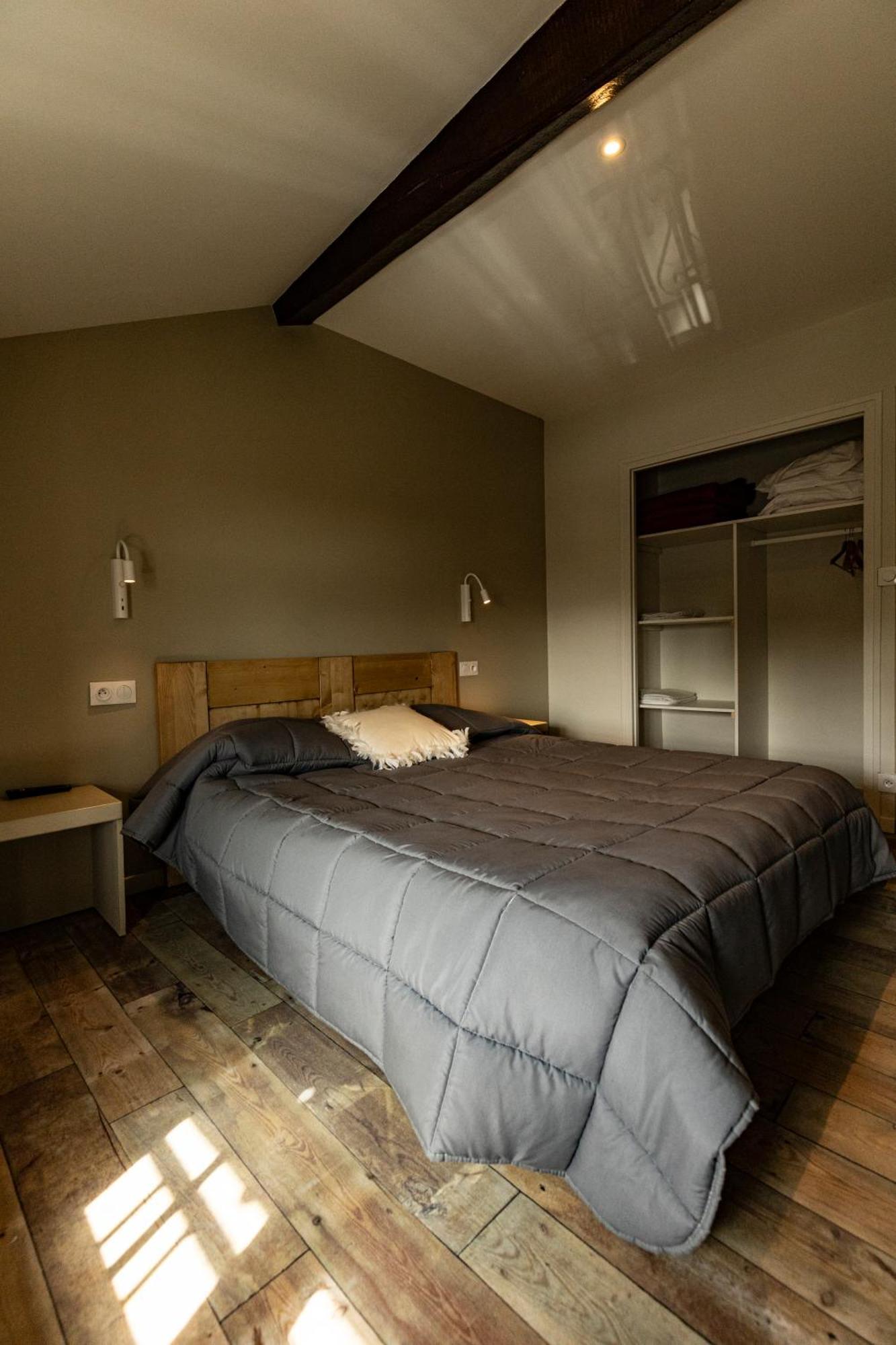 Hotel Le Coq D'Or เลส์ อองเจลส์ ภายนอก รูปภาพ